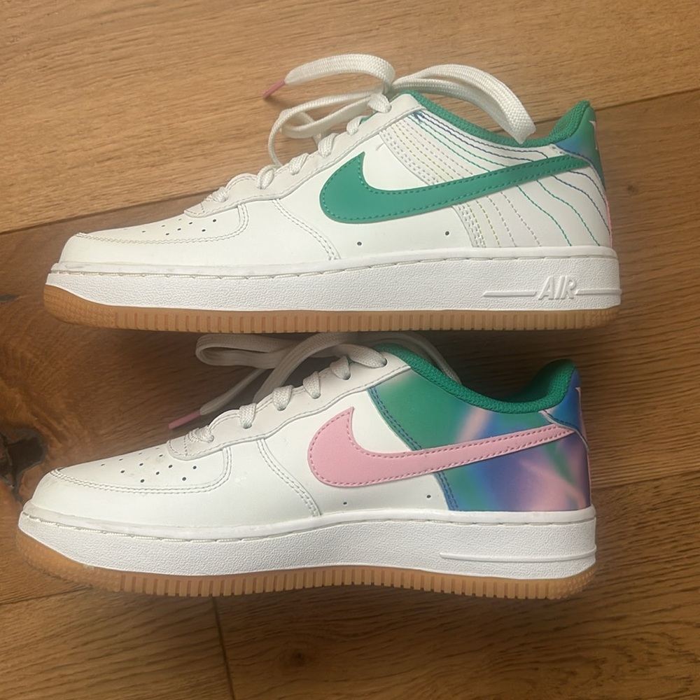 Nike shoes